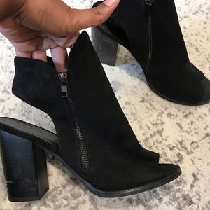 Charlotte Rousse 4in cutout heels